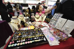 مهرجان القرقيعان في الحجاز مول جدة